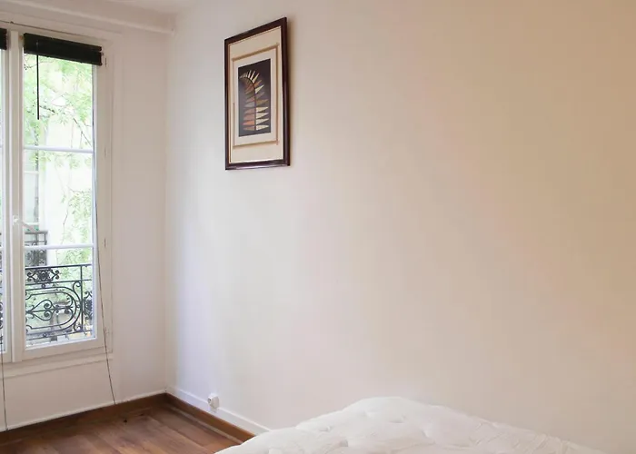 Charming In The Heart Of The 11th Apartmán *